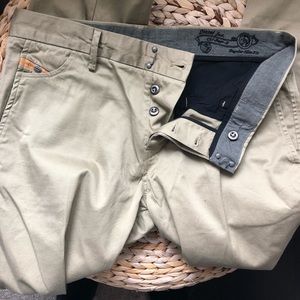 DIESEL CHINOS - NWOT